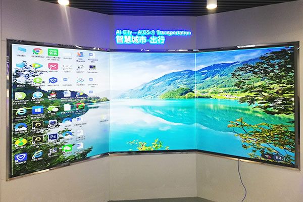 無縫拼接屏與小間距LED顯示屏哪個(gè)好？