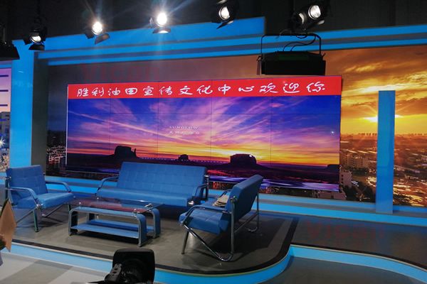直播間背景墻展示大屏，用LED顯示屏好還是拼接屏好？