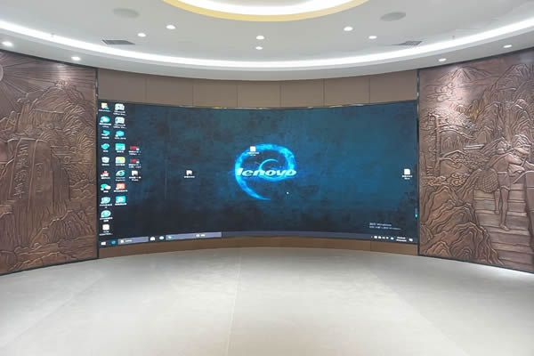 會(huì)議顯示大屏使用LED屏幕好，還是拼接屏好？