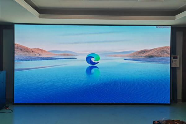 LED顯示屏出現(xiàn)黑屏、花屏、閃屏的主要原因與解決方法
