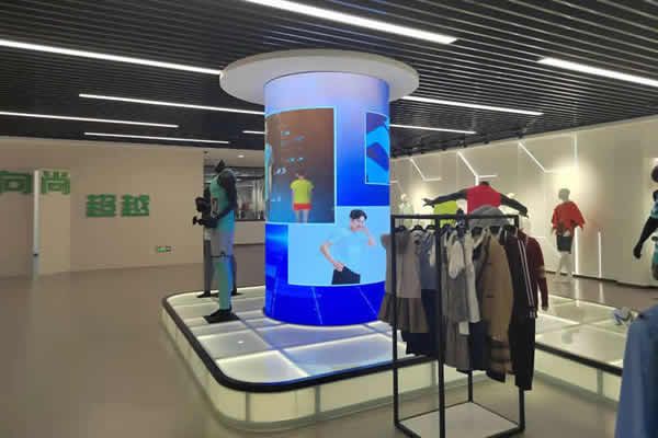 商場(chǎng)大屏選擇LED顯示屏好，還是液晶拼接屏好？